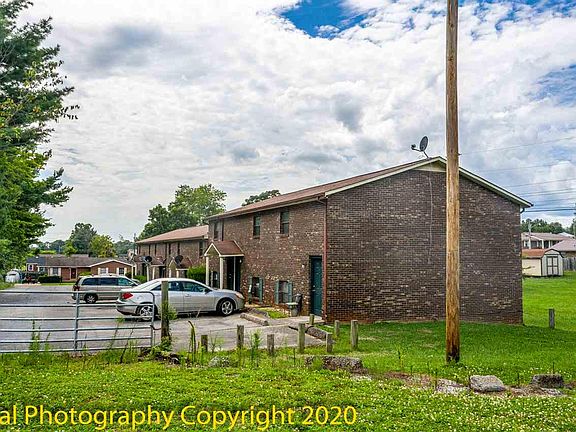 4th image of 400 Barton Dr #404