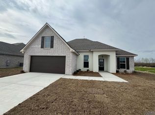 206 Pond Dr, Thibodaux, LA 70301