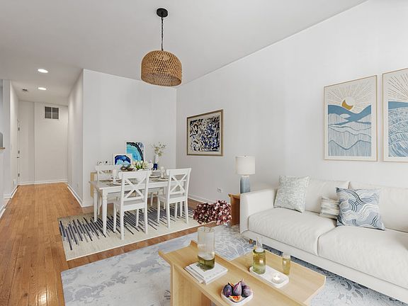 5th image of 3021 W Armitage Ave #208