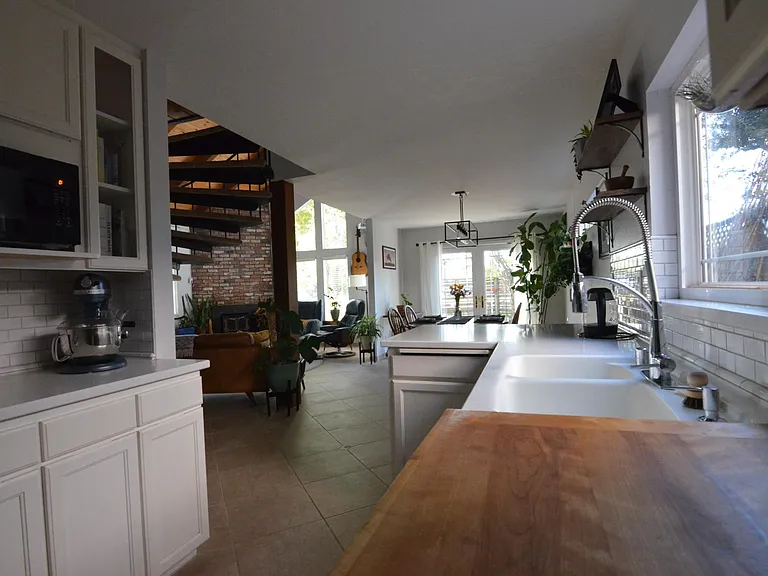 242 Alta Ave — Photo 8