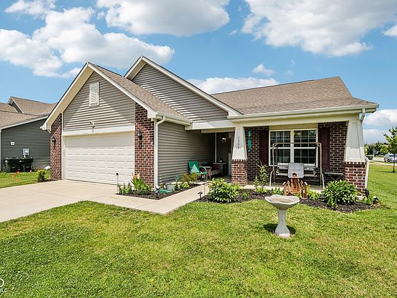 2nd image of 1393 W Limestone Way