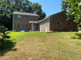 2 Seacrest Dr, Westerly, RI 02891