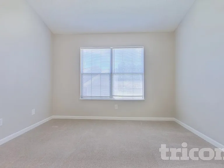 106 Sandpine Rd — Photo 9