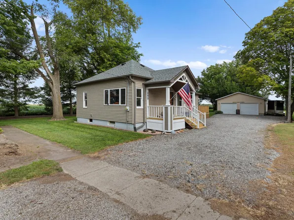 245 W North St, Cisco, IL 61830