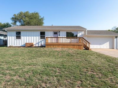 904 W Kansas Ave, Conway Springs, KS, 67031