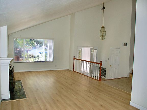 entrance, living room