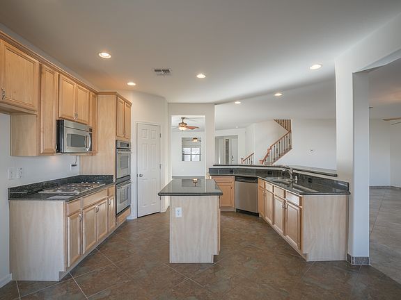 2nd image of 16722 W Lariat Ln