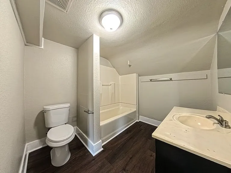 306 W Reed St — Photo 16