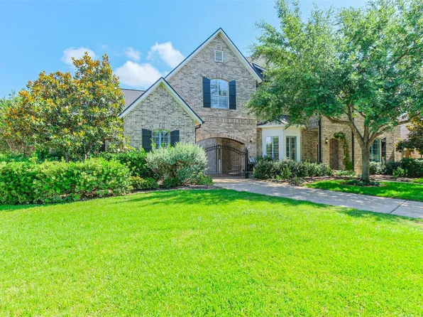 11926 Hallowed Stream Ln, Cypress, TX 77433