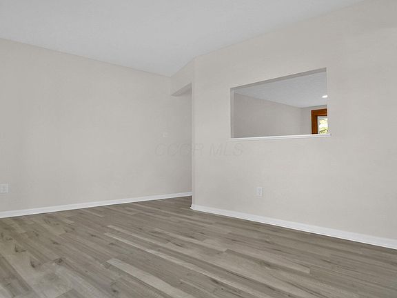3rd image of 1670 Rainbow Dr NE