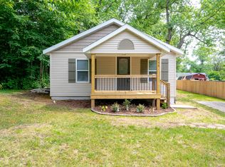 2750 W Olive St, Springfield, MO 65802