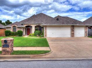 2500 Redrock Dr, Edmond, OK 73003