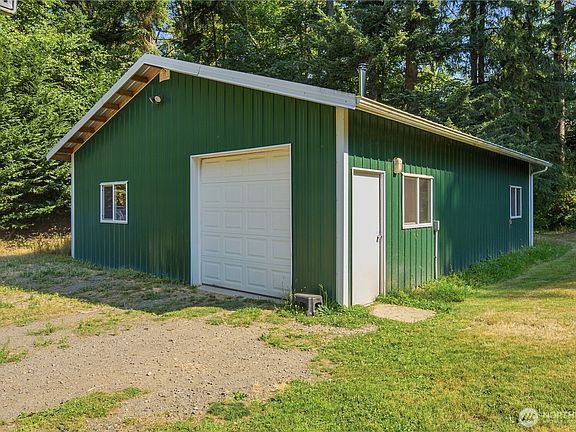 4th image of 5536 NE Falcon Ridge Lane