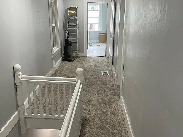 1136 Main St — Photo 9