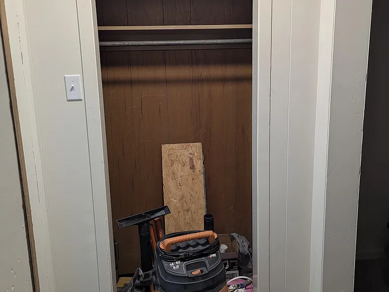 212 W Market St #C — Photo 8