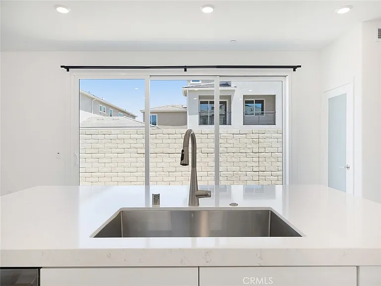27399 Fox Den Pl — Photo 14