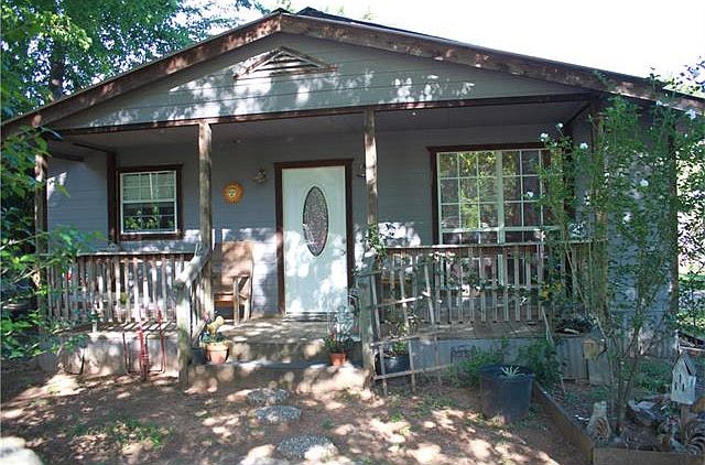 1st image of 205 Hardeman St