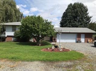 18 Cedar Ave, Brewster, WA 98812