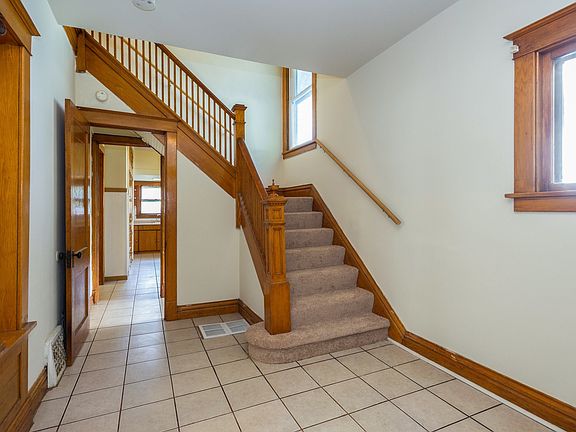 2nd image of 119 Hobbs Ave
