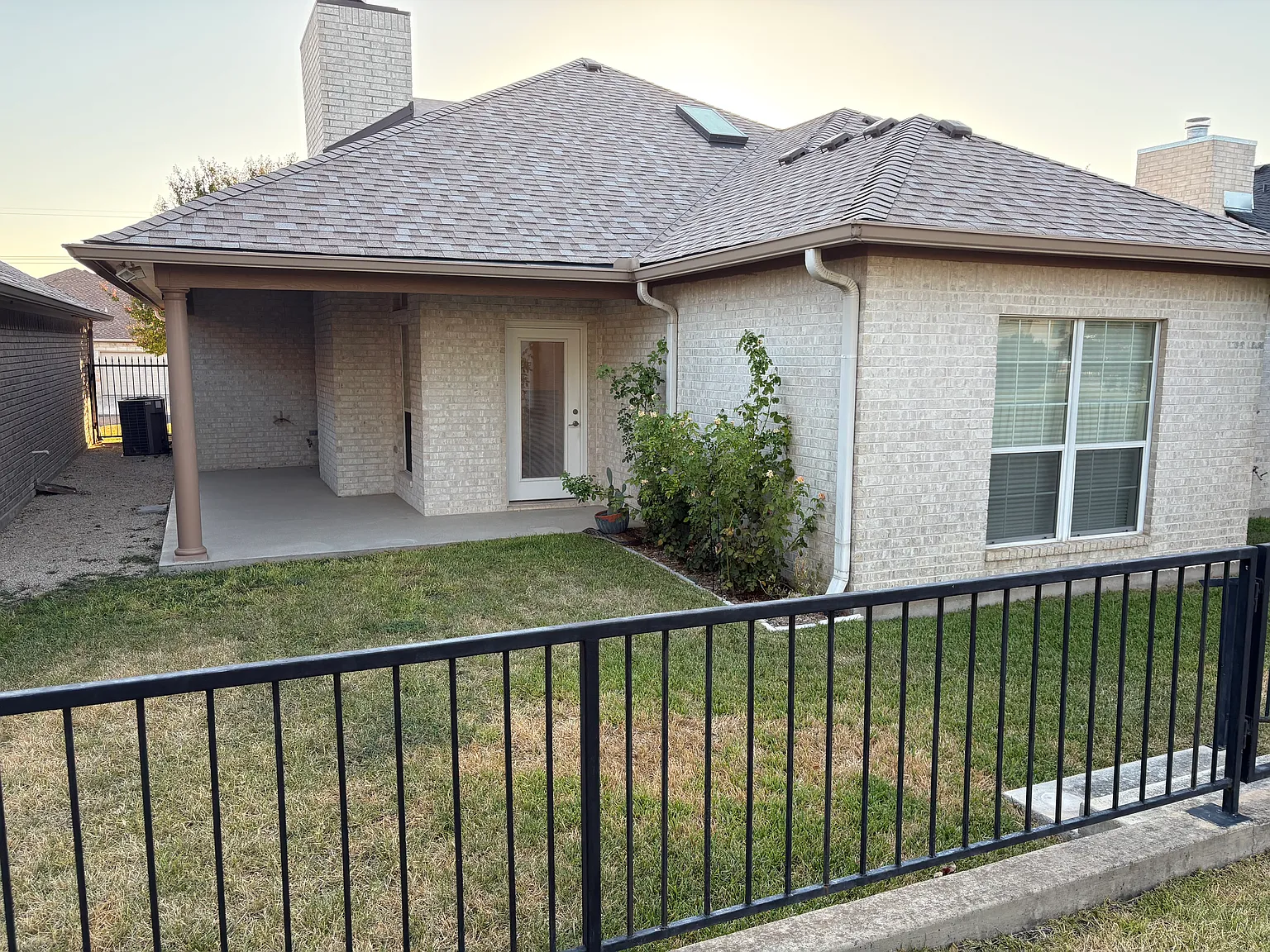2 bed, 1654 sqft, $2,250 — Photo 4