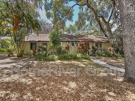 2nd image of 9809 Lancewood St