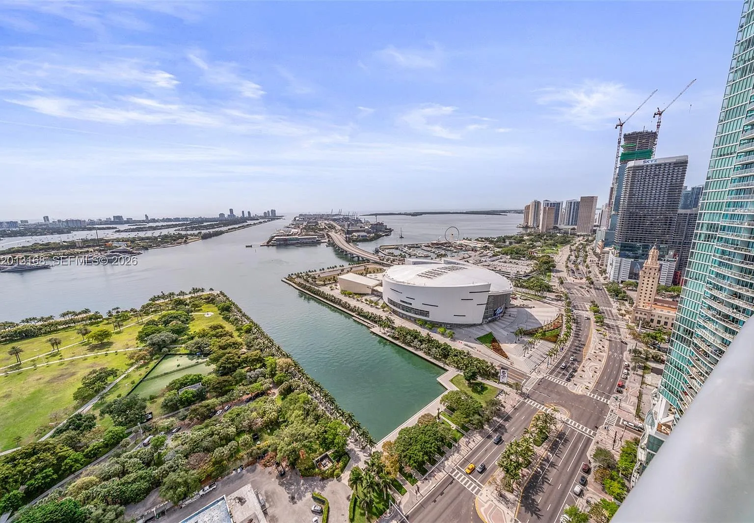 900 Biscayne Bay Condo — Photo 2