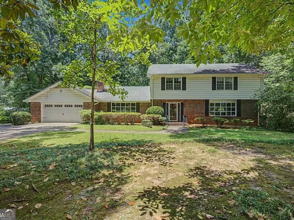 483 Summit Ridge Dr, Lawrenceville, GA 30046