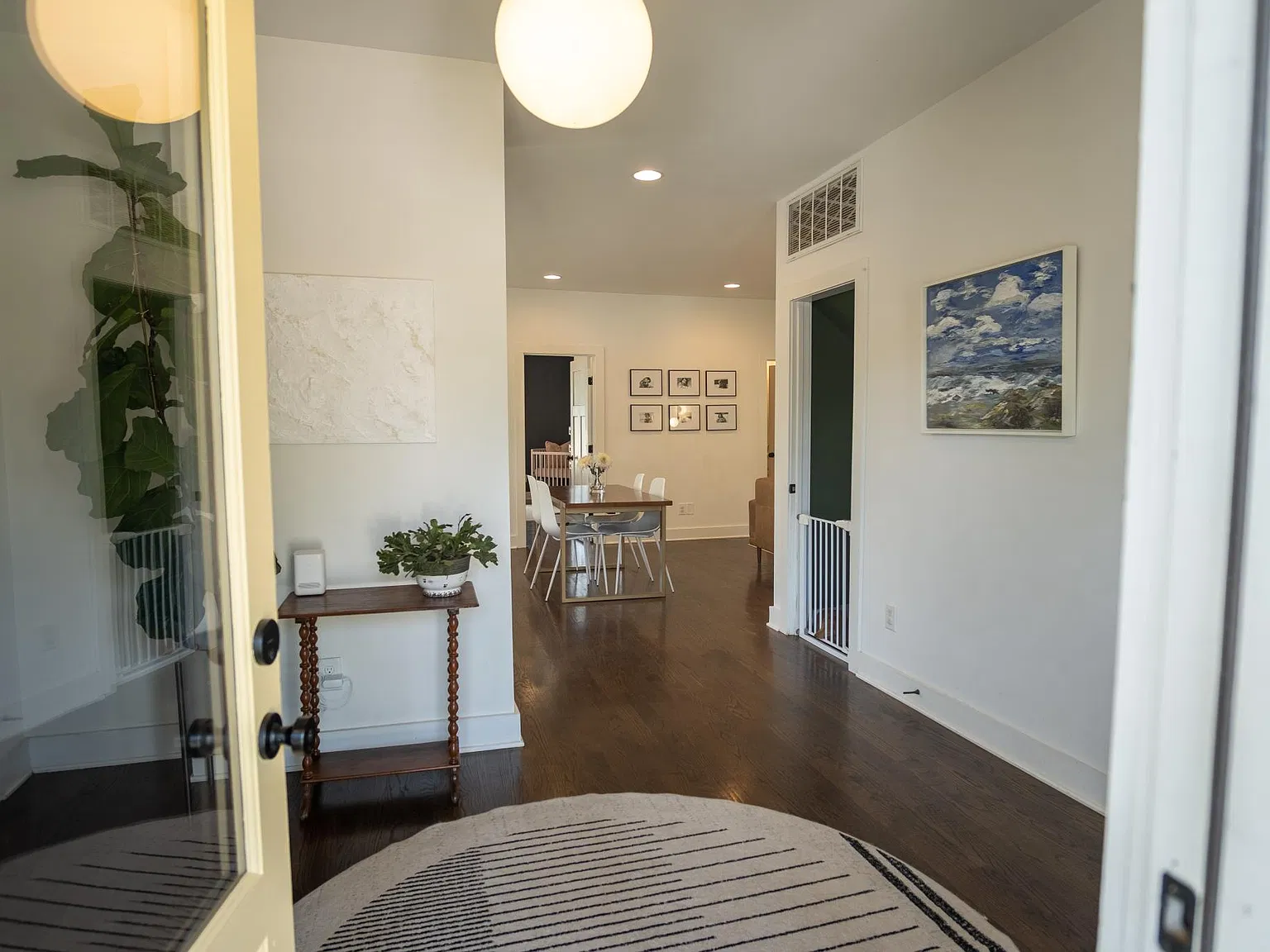3 bed, 2258 sqft, $4,250 — Photo 4