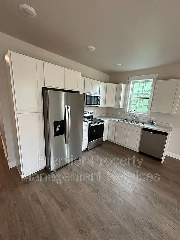 2 bed, 2.0 bath, 1120 sqft, $1,525 — Photo 2