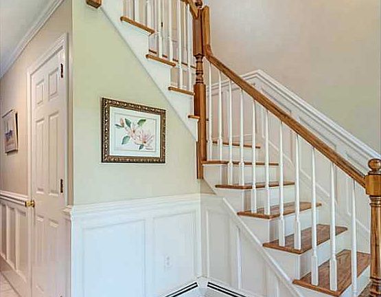 4th image of 34 Wildwood Ct