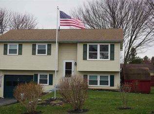 3324 E Farm Dr, Dover, PA 17315
