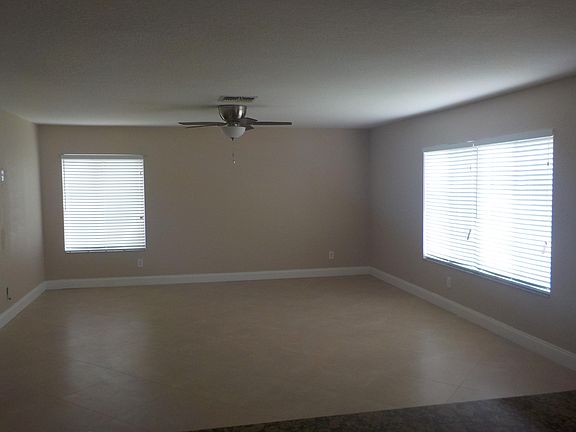 4th image of 2072 SW Marblehead Way