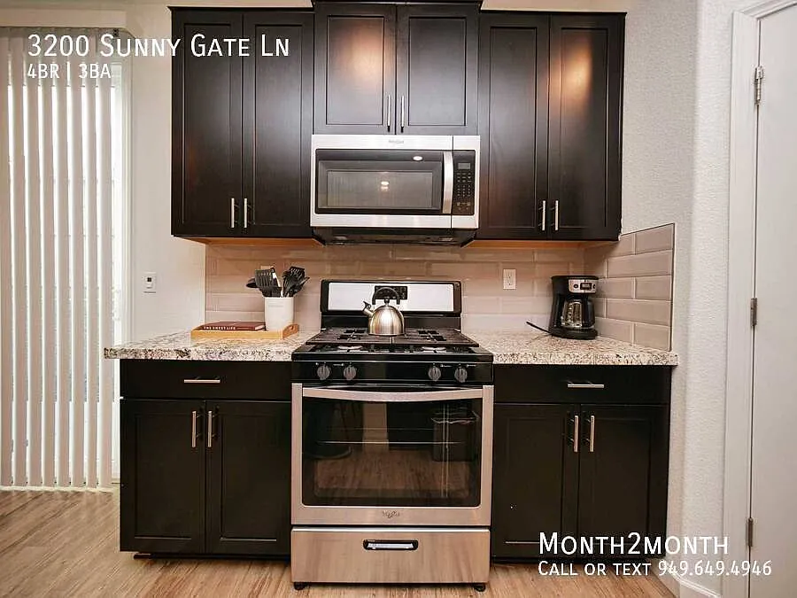 Opulence on Sunny Gate Ln — Photo 4