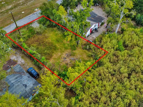 907 Ferguson Way, Houston, TX 77088