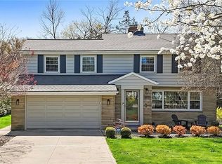 21771 Lake Rd, Rocky River, OH 44116