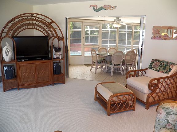 2nd image of 601 Flamingo Dr