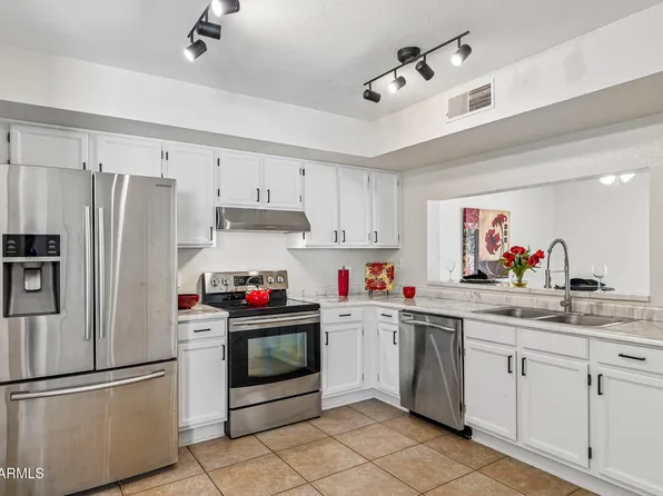 15814 N 37TH Drive, Phoenix, AZ 85053