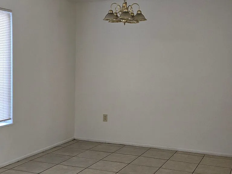 Danube Apartments — Photo 1