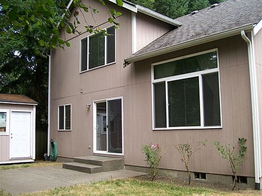 3rd image of 5029 Chambers Creek Loop SE