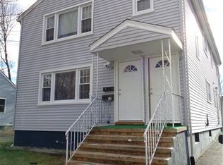 27 Cloverhill Ave, Bridgeport, CT 06606