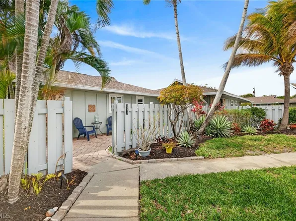 4257 Island Cir #3, Fort Myers, FL 33919