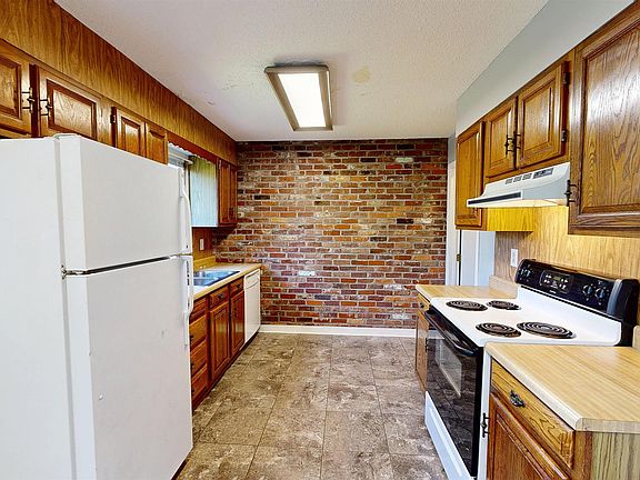 3rd image of 116-118 Darnell Rd