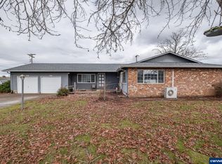 785 E St, Lebanon, OR 97355