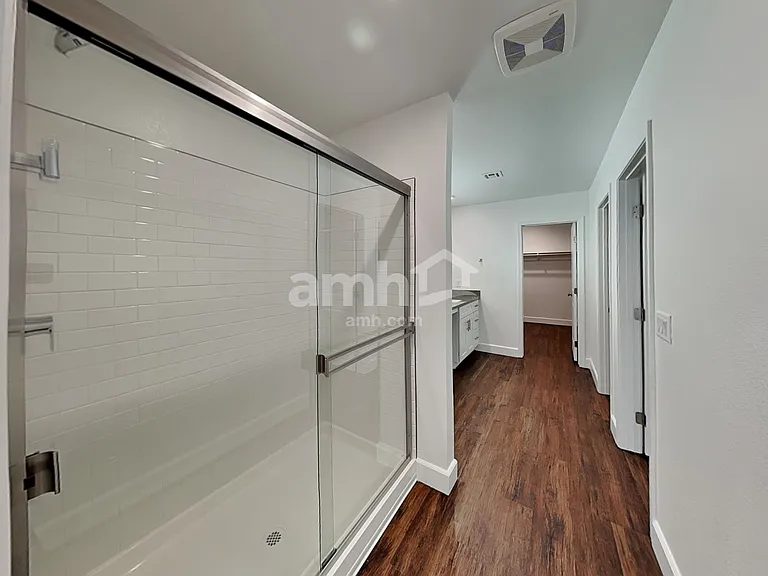 843 Longwood Gardens St — Photo 11