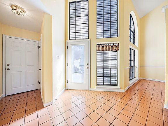 5th image of 13553 Bullion Ct