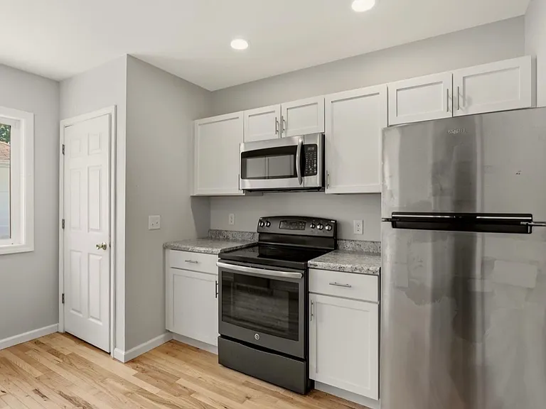 1701 N Charles St — Photo 9