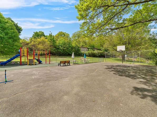 76 Dehaven Drive #3D, Yonkers, NY 10703