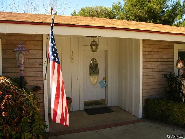 1st image of 122 Serrano Pl