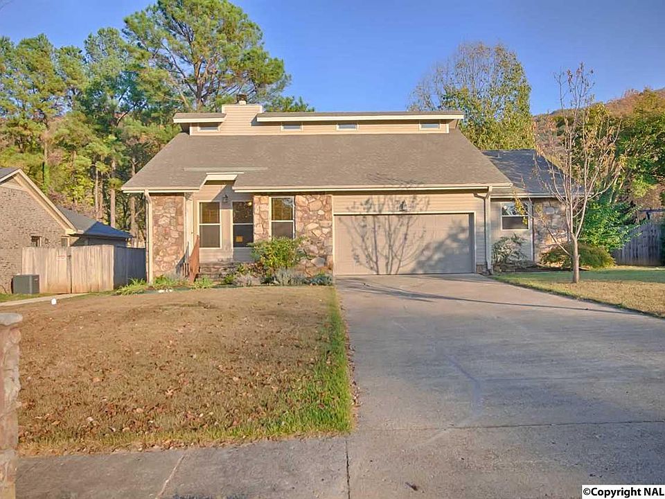 1st image of 13023 Camelot Dr SE