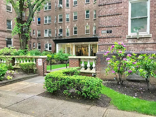 Sold by Nest Seekers International | media 7